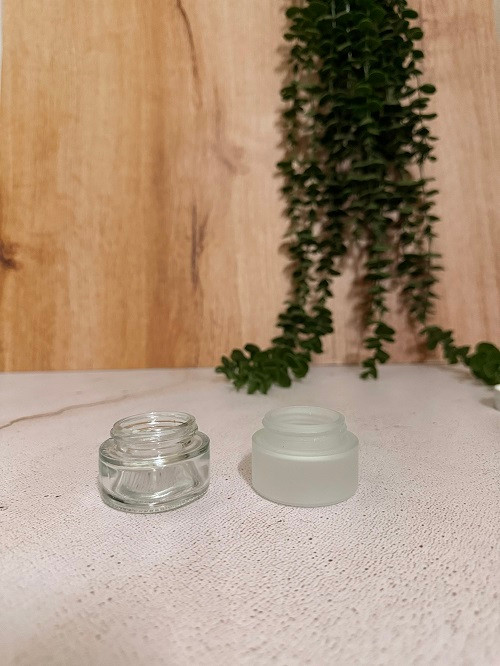 شیشه کرم دهانه 38 ( بسته 250 عددی )